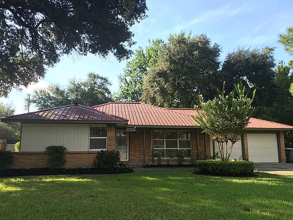 1st image of 15717 Acapulco Dr
