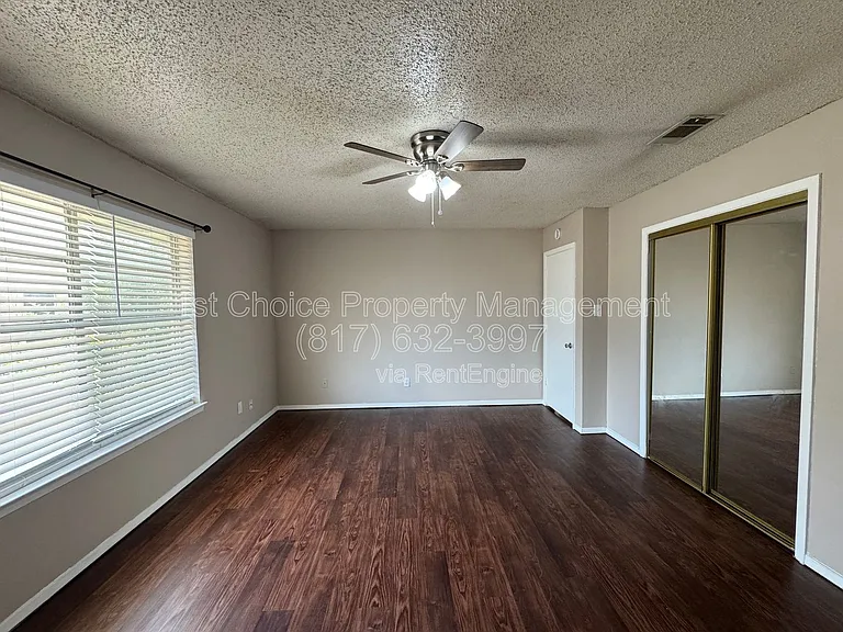 7704 Jennifer Ln — Photo 13