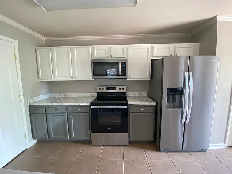 Guidry Row Apartments — Photo 3