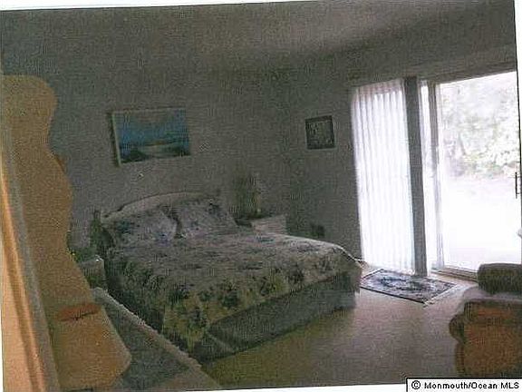 5th image of 21 Mallard Dr