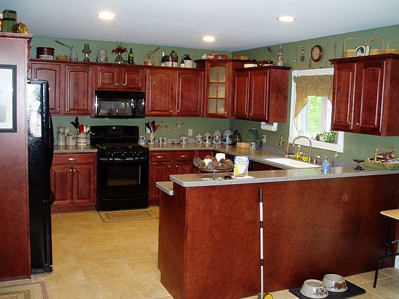 Corian tops!