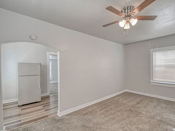 5th image of 460 College Ave