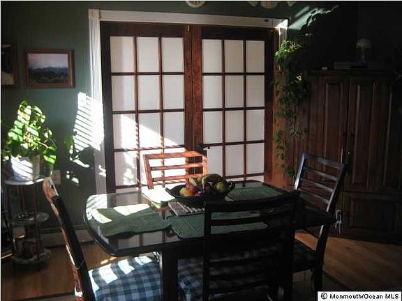5th image of 164 Guadeloupe Dr
