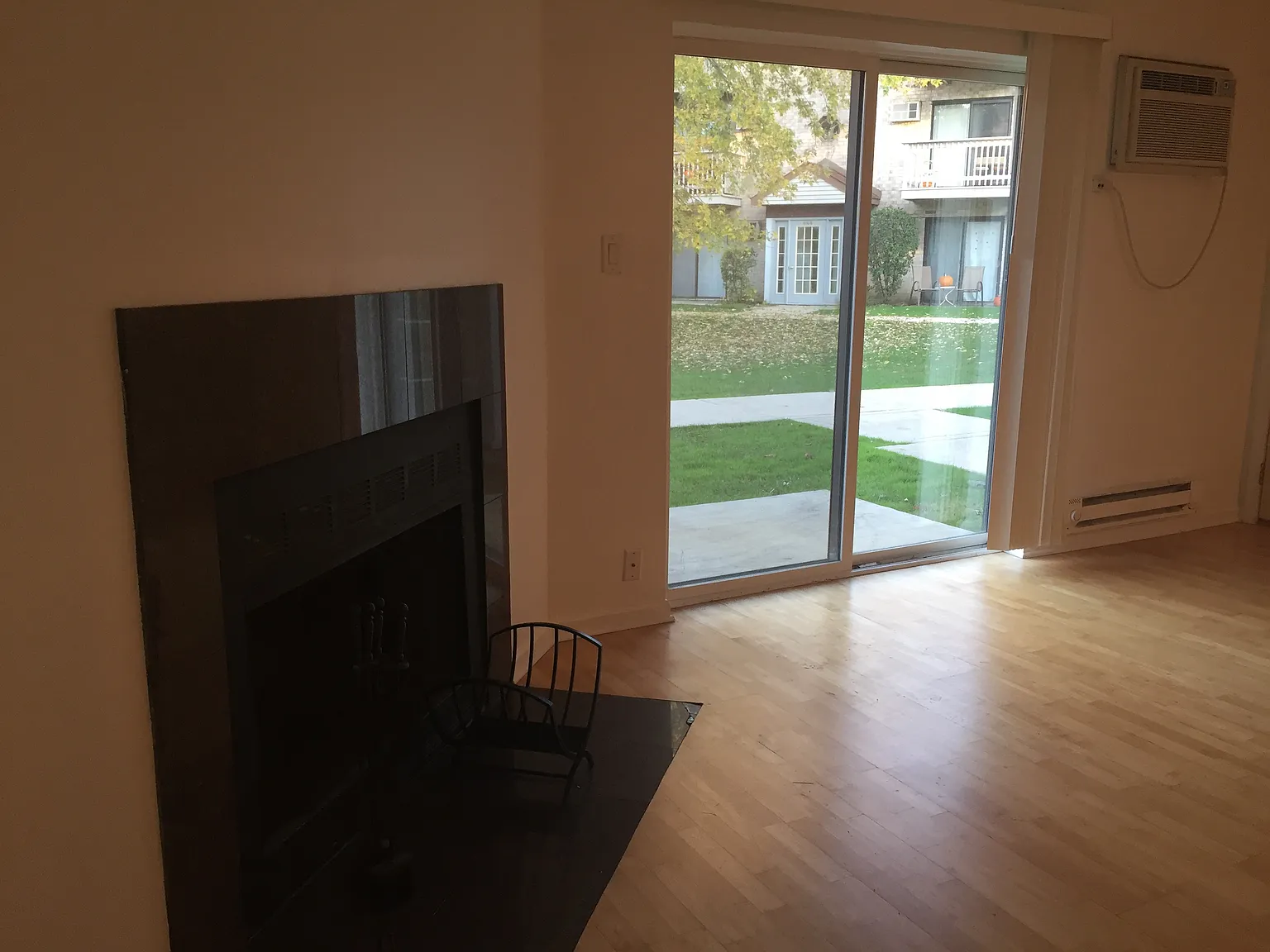 431 E Osage Ln — Photo 3