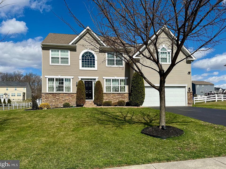 1st image of 1110 Cardigan Rd