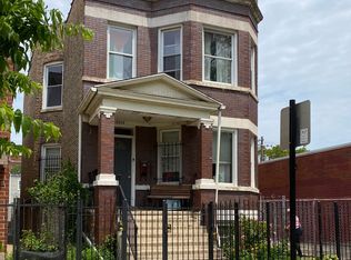 3330 W Evergreen Ave, Chicago, IL 60651