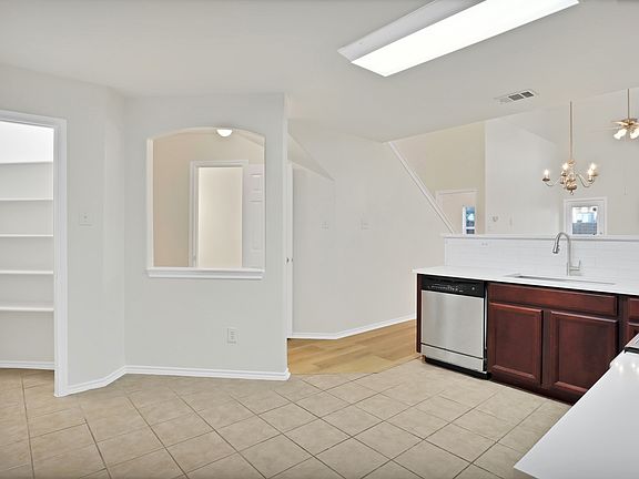 4th image of 9938 Wake Bridge Dr