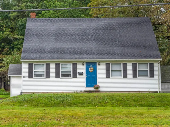 662 Maine Avenue, Farmingdale, ME 04344