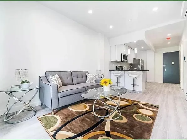 2503 Ocean Avenue image 2 of 8