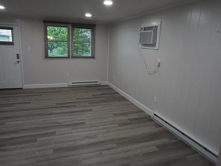 1056 Dual Pl #9 — Photo 3