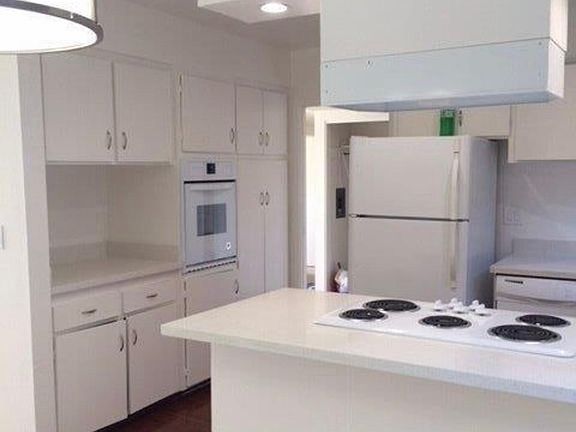 2nd image of 25 Andrew Dr #25