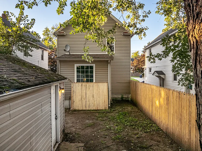 312 Upland Ave — Photo 27
