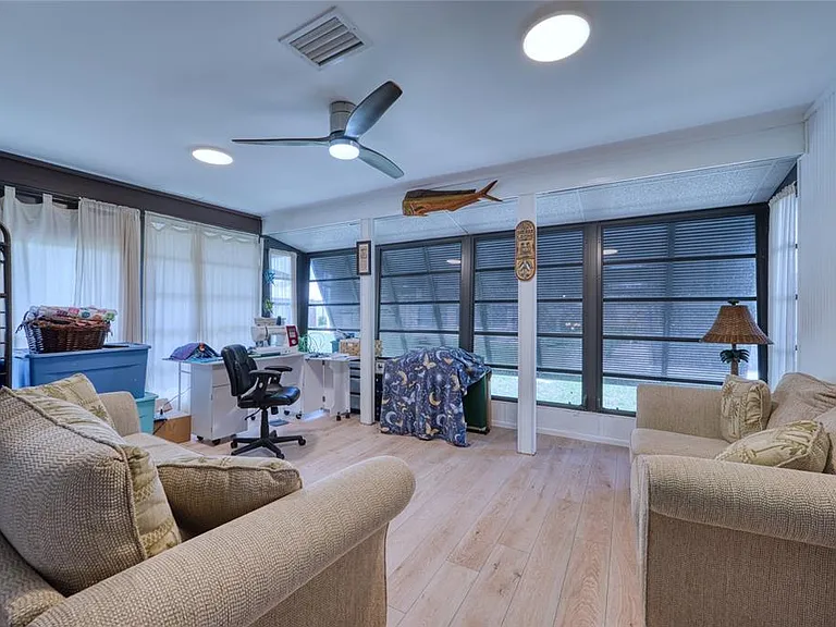 76 Sandstone Cir — Photo 14