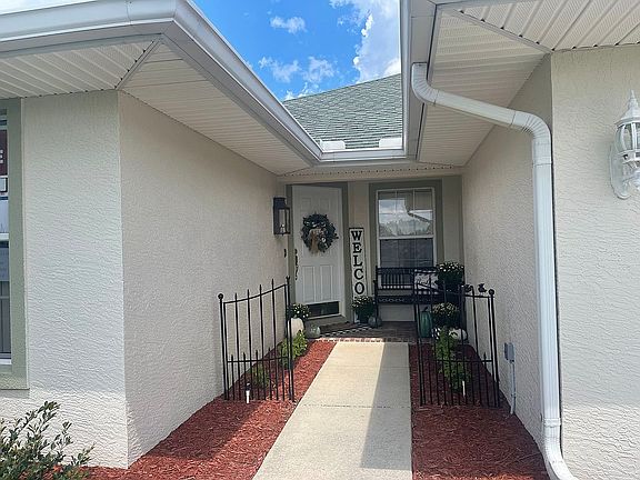 5th image of 491 W Larchmont Ct