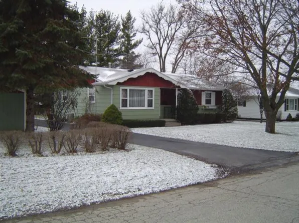 517 Howard St, Poynette, WI 53955