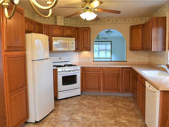 5th image of 5430 Goldenrod Cir