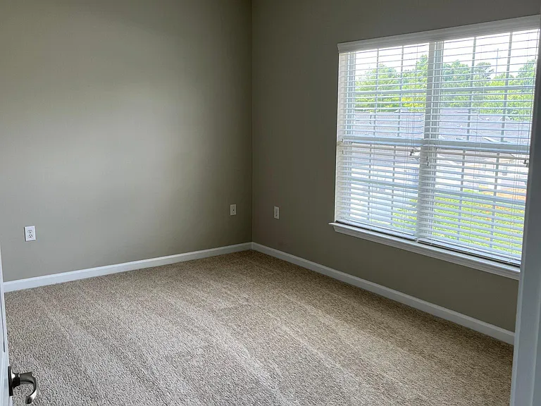 6815 Hanesbrook Cir #302 — Photo 17