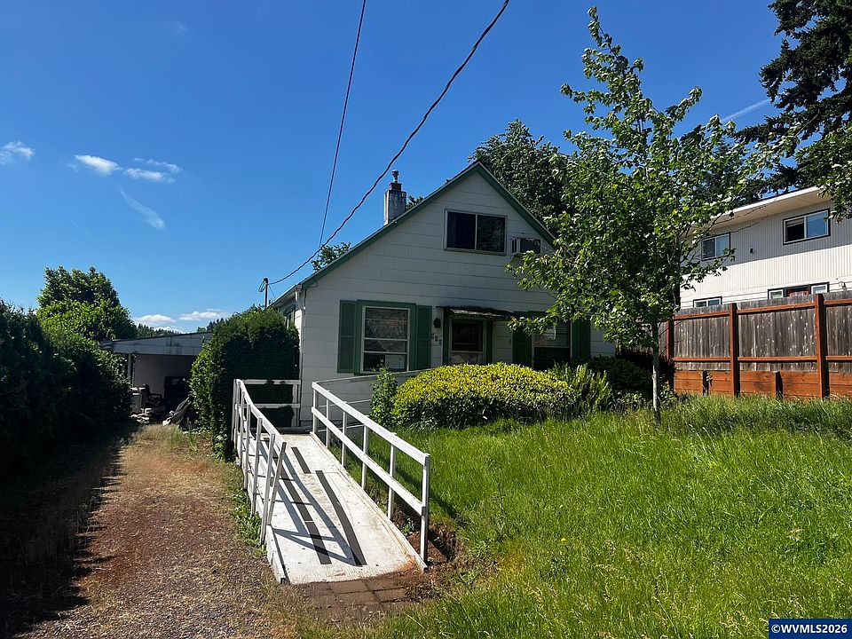 1st image of 920 Baxter Rd SE