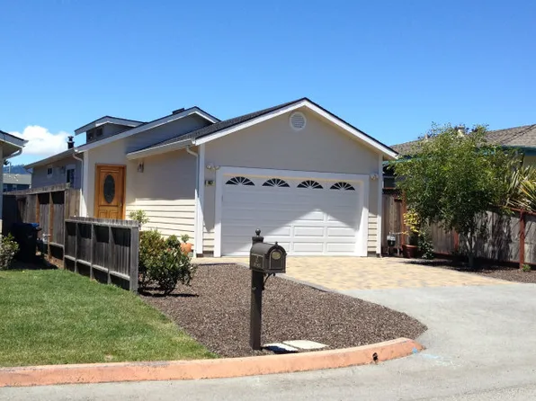 607 Grove St, Half Moon Bay, CA 94019