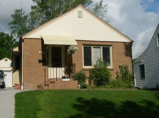 2039 S 96th St, West Allis, WI 53227