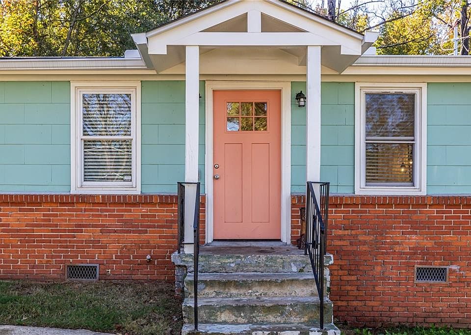 1st image of 116 Turman Ave SE