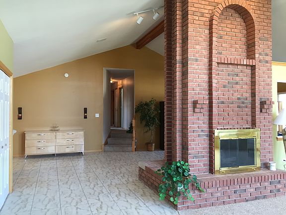 2nd image of 19533 Southfield Ln