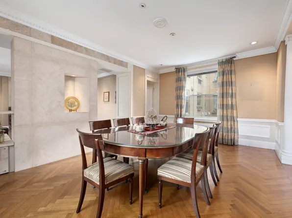 155 East 72nd Street image 11 of 14