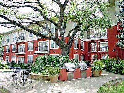 5th image of 2350 Bagby St #419