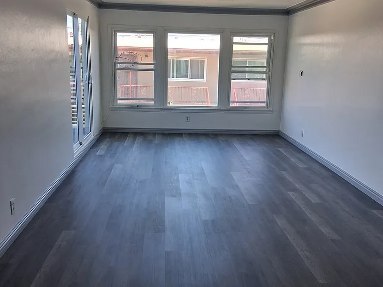 8616 S 5th Ave #8616 — Photo 4