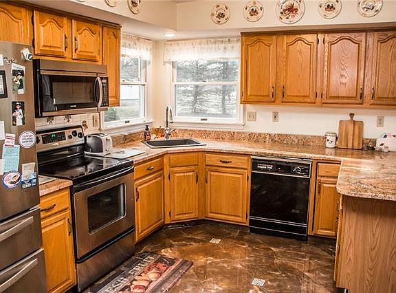 4th image of 3747 Melrose Ct