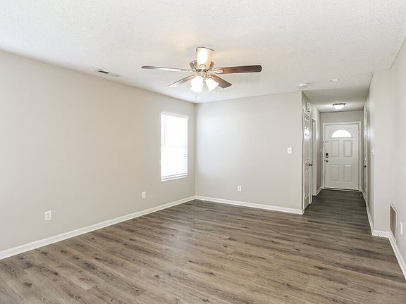 4th image of 5558 Wild Horse Dr