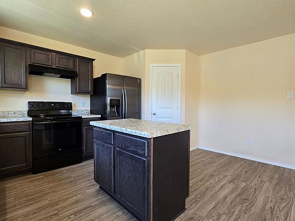 5th image of 5103 Imperial Eagle Dr