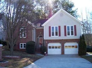 2541 Treehouse Ln, Lawrenceville, GA 30044