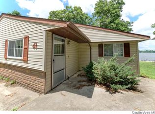 41 Cottage Grove Ln, Springfield, IL 62712