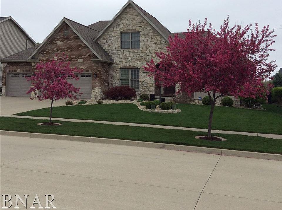 2nd image of 2814 Powell Dr