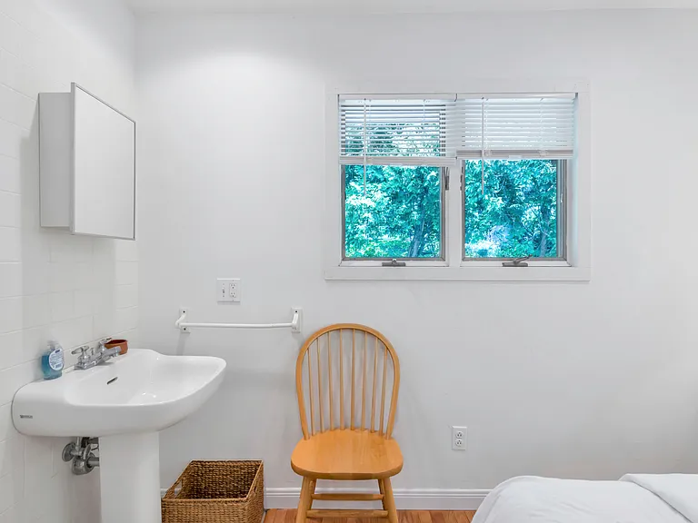 71 Shinnecock Hills Rd — Photo 22