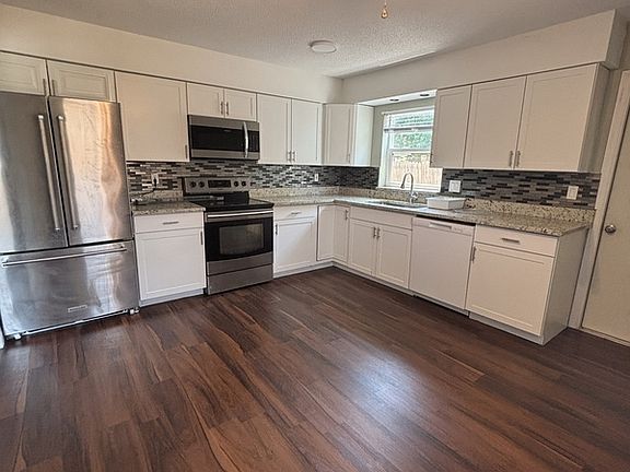 3rd image of 1624 Coral Way #D
