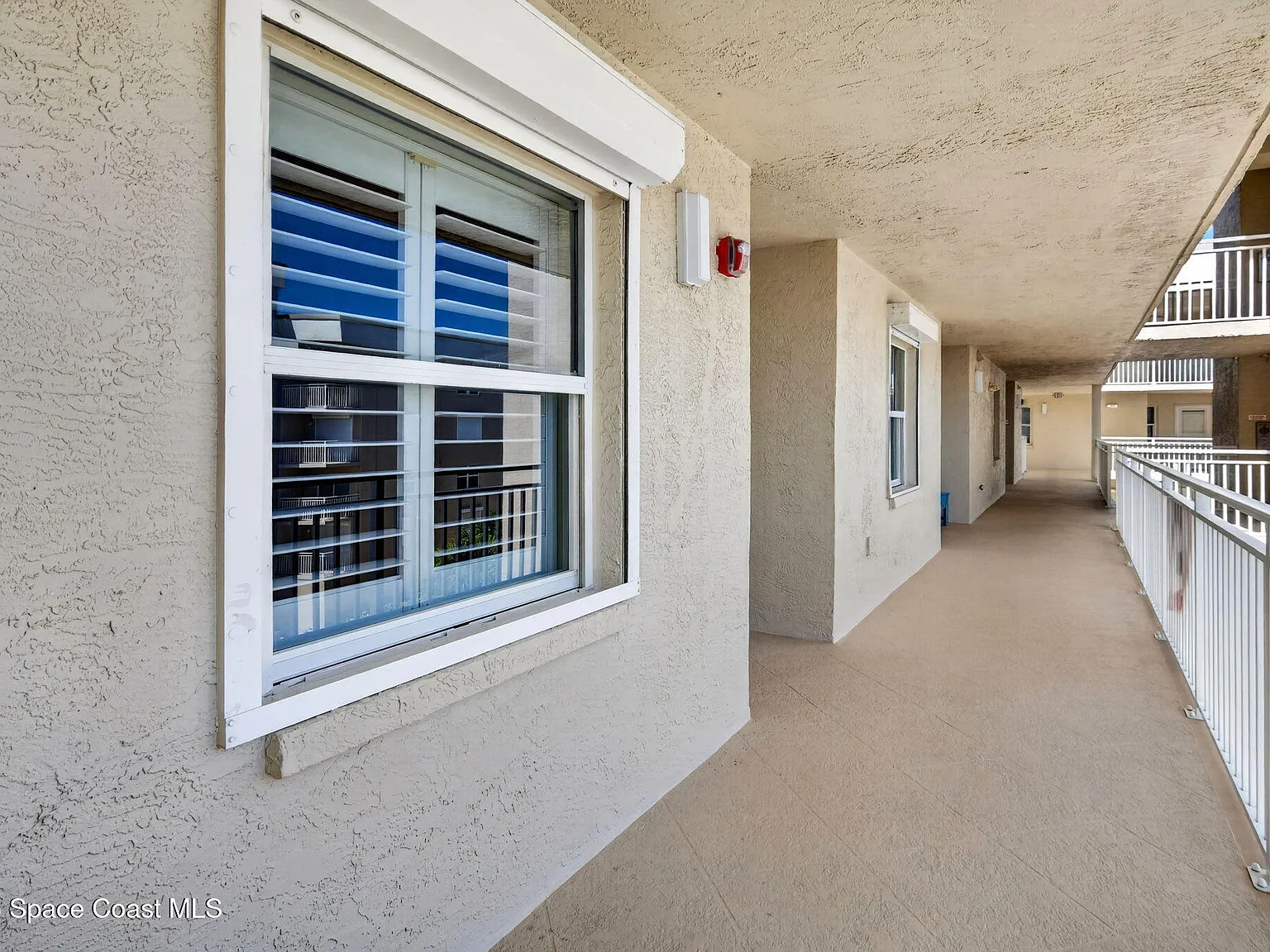 1 bed, 1.5 bath, 868 sqft, $4,000 — Photo 4