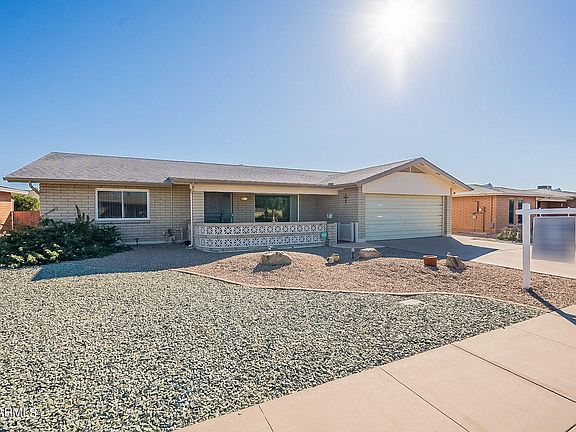 3rd image of 4241 E CATALINA Avenue
