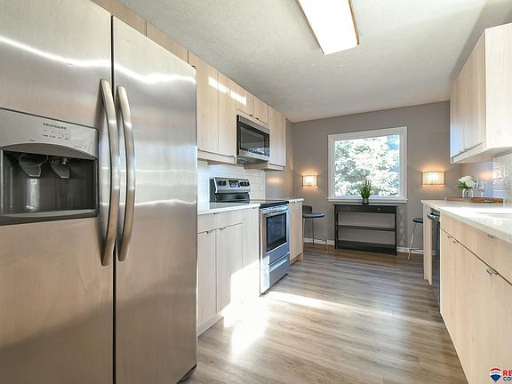 2nd image of 5240 S 52nd St