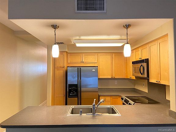 4th image of 92-1494 Aliinui Dr #402