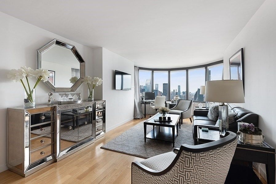 1st image of 330 E 38th St APT 56G