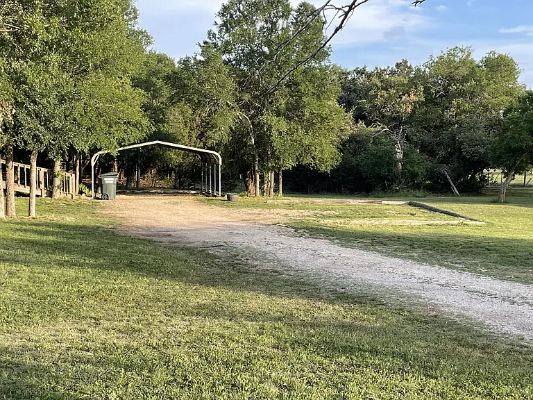 18999 Crows Ranch Rd — Photo 4