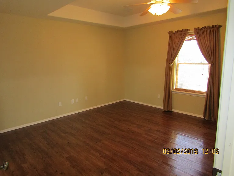 4090 Bravia Dove Loop — Photo 5