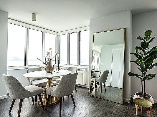 5th image of 650 W 42nd St #2006