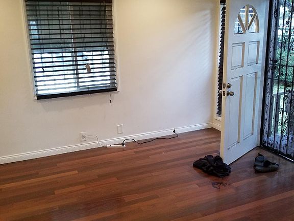3rd image of 10006 Paloma Ave