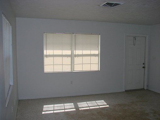 3rd image of 4912 20th St W