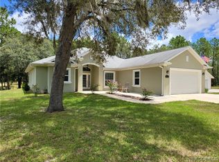 7655 W Sir Walters Ln, Dunnellon, FL 34433