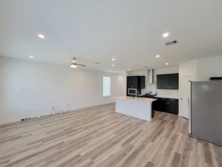 3225 Creston Gate Dr — Photo 9