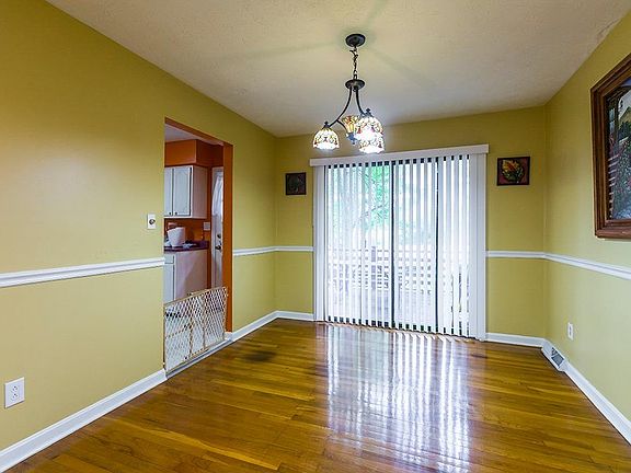 4th image of 3259 Pimlico Pkwy